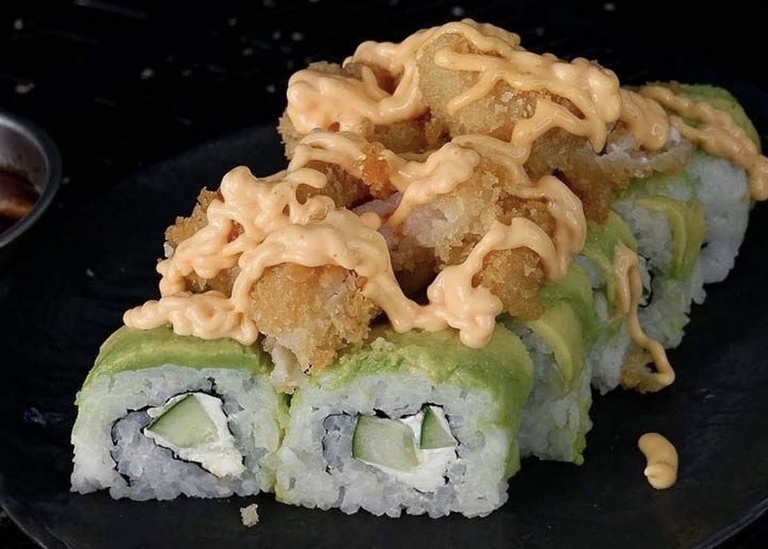 Racha roll con camarón crispy